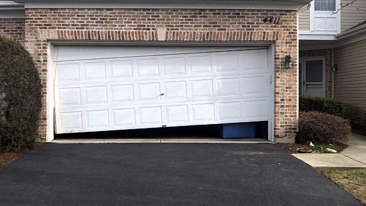 garage door without tracks